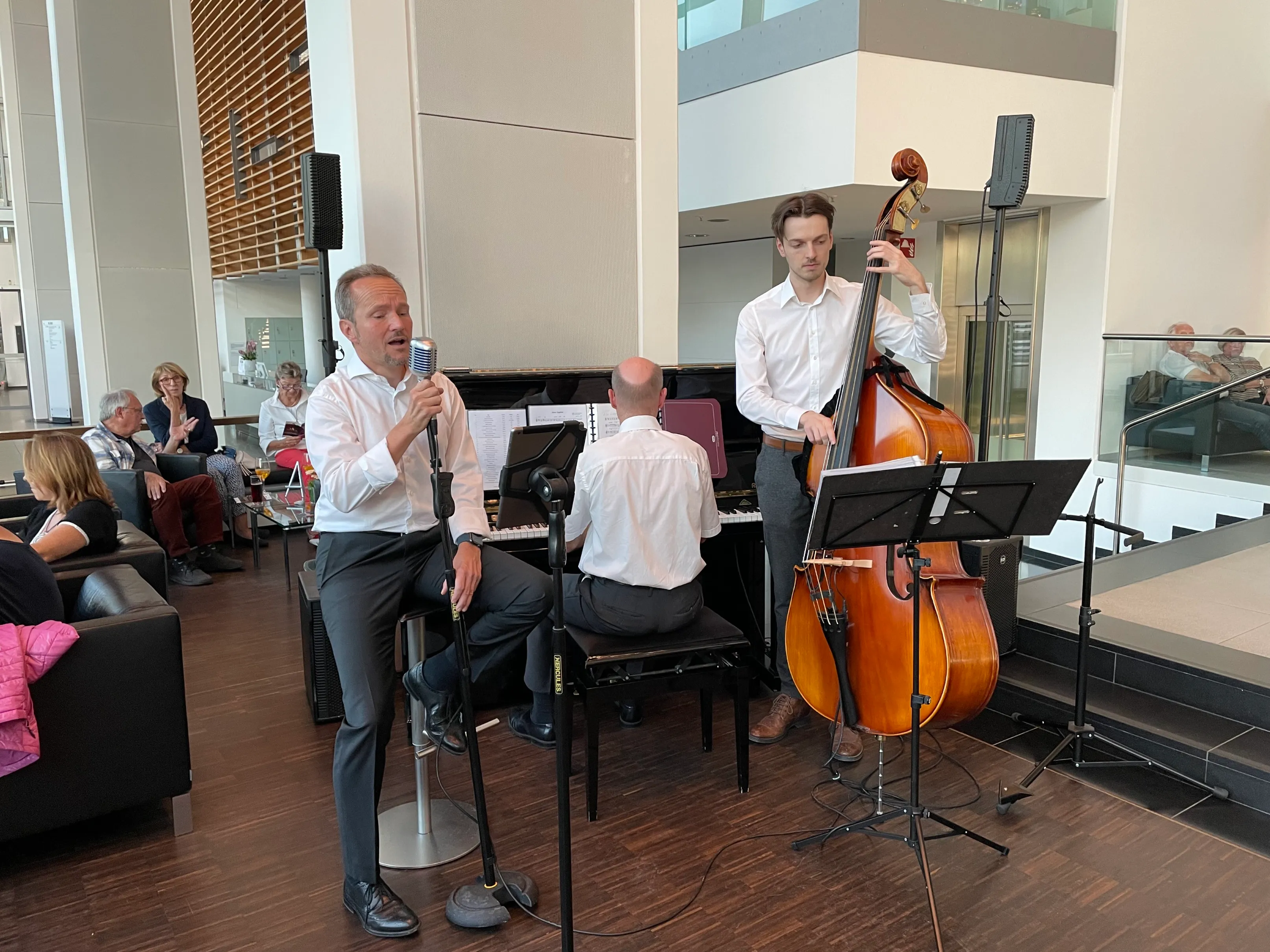 Jazz of Course Trio - After Work Jazz Lounge